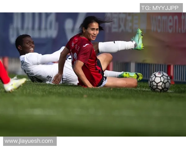 武汉足球队边路渗透战术解析与实战应用探讨